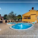 Abacca House Fondole Croatia 펜션