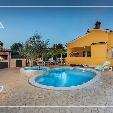 Abacca House Fondole Croatia Prázdninový dům