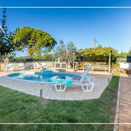 Abacca House Fondole Croatia *