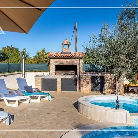 Abacca House Fondole Croatia *