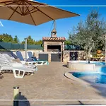 Abacca House Fondole Croatia *