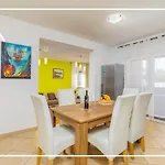 Dom wakacyjny Abacca House Fondole Croatia
