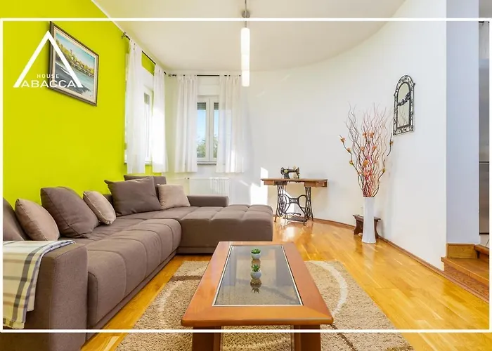 Abacca House Fondole Croatia *