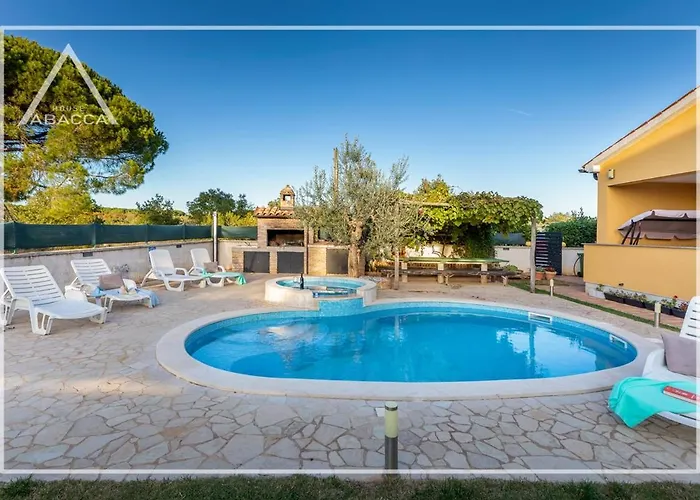 Dom wakacyjny Abacca House Fondole Croatia *