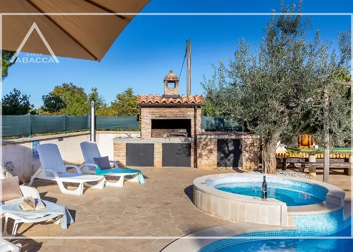 Abacca House Fondole Croatia *