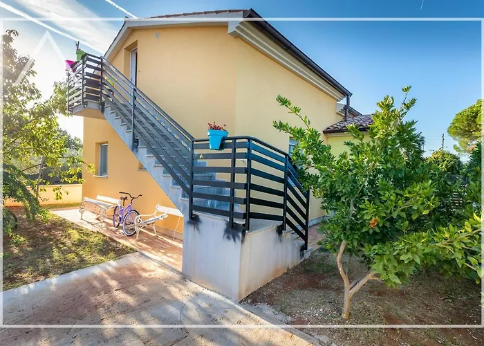 Abacca House Fondole Croatia Dom wakacyjny Galižana